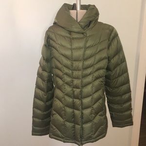 Patagonia Green Goose Down Long Jacket w Hood
